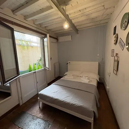 Mediceo 16 Bed & Breakfast 3*